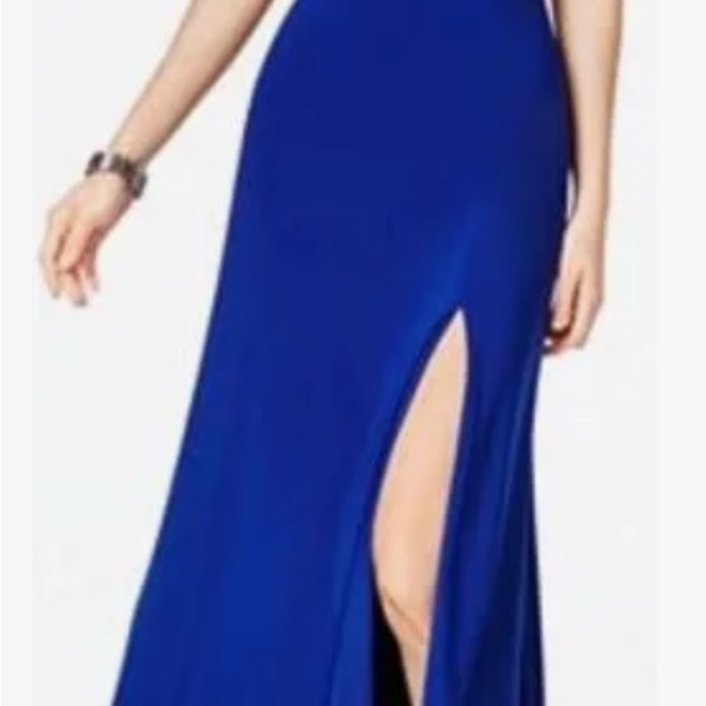 Elegant Blue Evening Gown